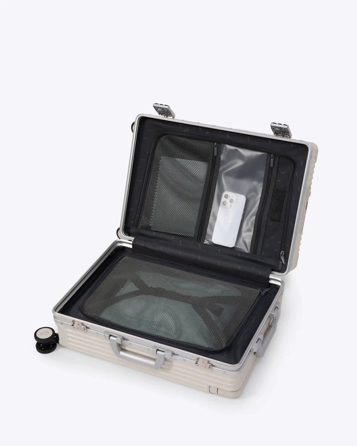 Carry-On: All-in-One Wide Handle